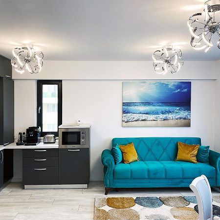 Ada Luxury Apartments 43 Mamaia Exteriör bild