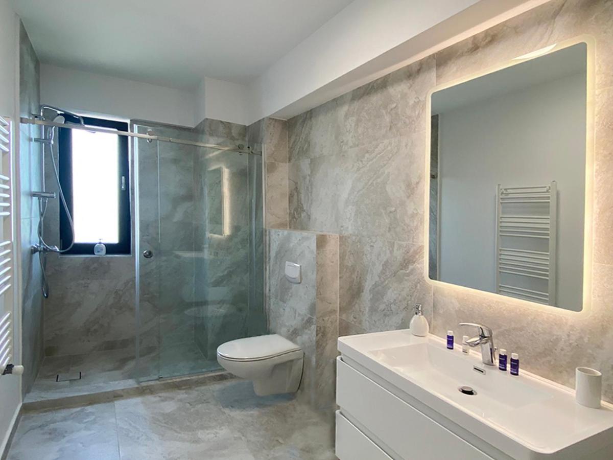 Ada Luxury Apartments 43 Mamaia Exteriör bild